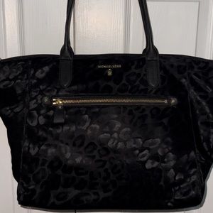 New Michael Kors cheetah print large handbag 👜